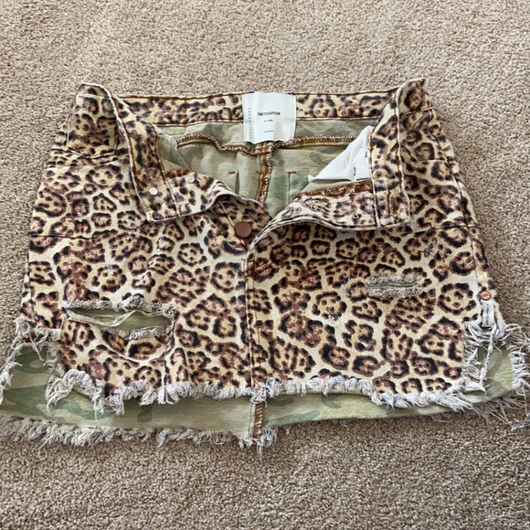 Vanguard Denim Skirt in Leopard One Teaspoon - Picture 5 of 7